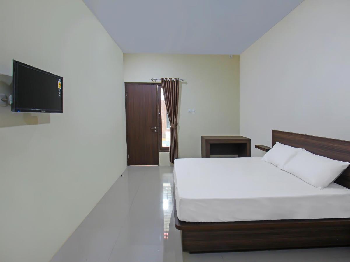 Oyo 92237 Dj Home Mataram Ngoại thất bức ảnh